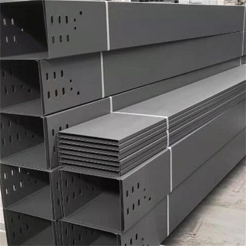 防火电缆桥架分为三种型号：槽式、托盘式、梯式