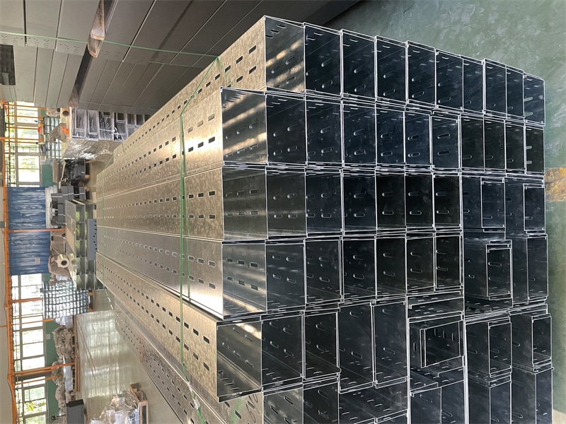 托盘式电缆桥架