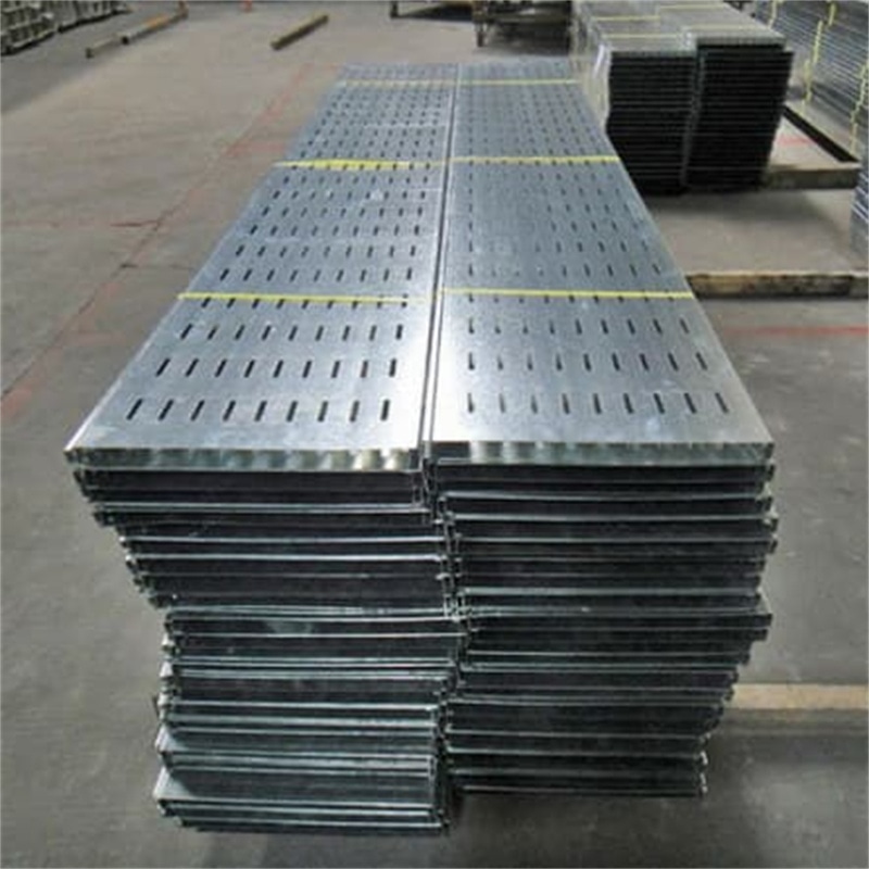 托盘式电缆桥架